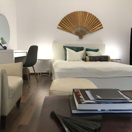 Olympia 23 Studio Apartment Bucureşti Ngoại thất bức ảnh