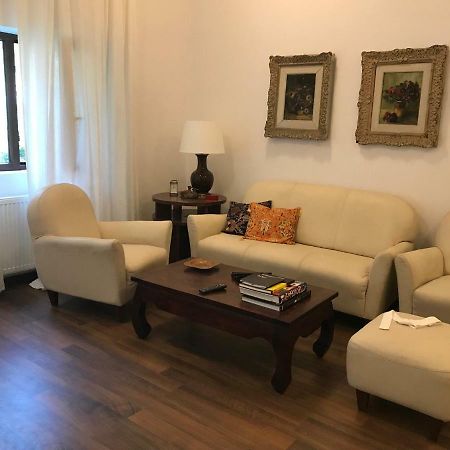 Olympia 23 Studio Apartment Bucureşti Ngoại thất bức ảnh