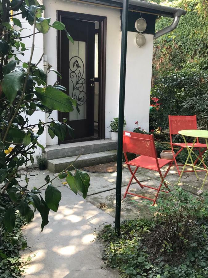 Olympia 23 Studio Apartment Bucureşti Ngoại thất bức ảnh